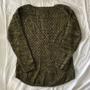 100% Acrylic Green knit sweater